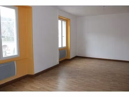 maison 3 appartements 3 garages et terrasse