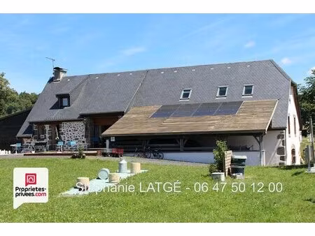 propriété rare et insolite - cantal (15) vue exceptionnelle !!