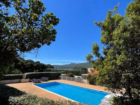 t1 meublé vue mer propriano piscine