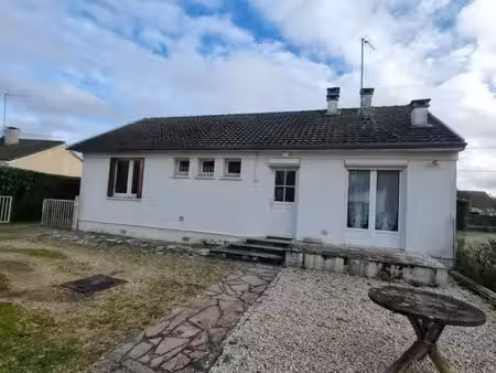 maison 2 chambres  terrain et bois