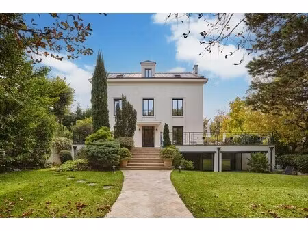 maison de luxe à vendre dans le quartier la varenne