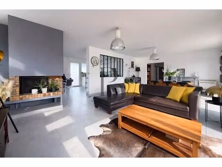 maison de luxe à vendre dans le quartier la glacière-labatut