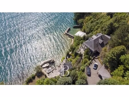 maison de luxe à vendre à bourdeau
