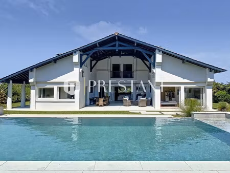 maison de luxe à vendre à arcangues