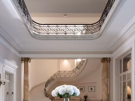 appartement de luxe à vendre dans le quartier saint charles-golf