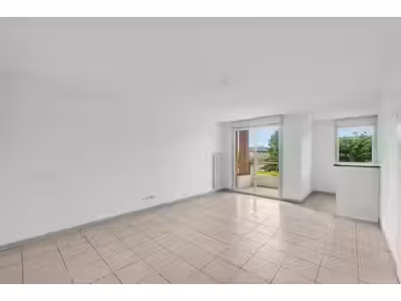 vente appartement 2 pièces 42.96 m² à merville (31330)  113 000 €