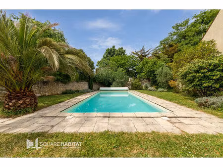 rare sur le secteur - maison avec piscine - quartier chabaudy