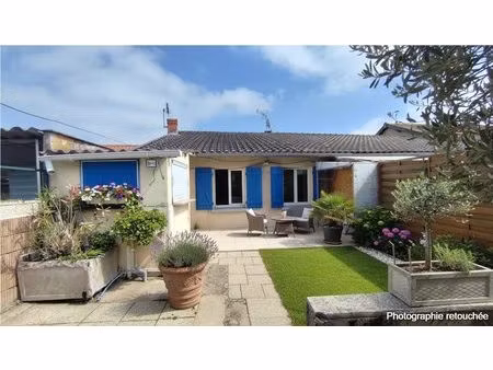 maison à vendre montans