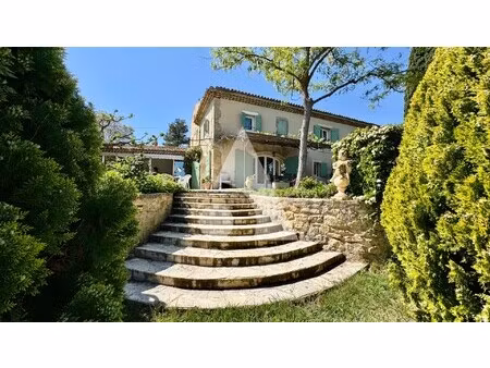 ferme à vendre dans le quartier peyriere