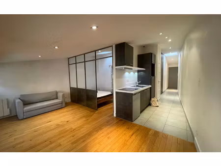 location appartement  32.78 m² t-1 à lyon 2  926 €