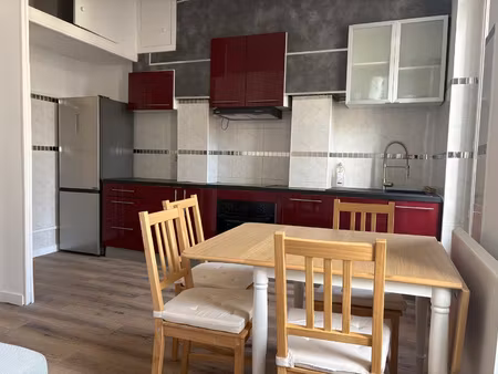 chambre disponible en colocation garçons t3 meublé