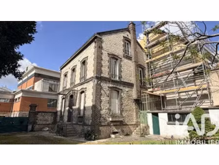 maison à troyes (10000)