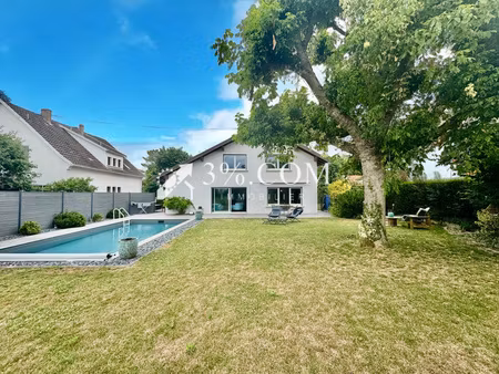 3%com belle maison avec piscine truchtersheim sur 8 ares