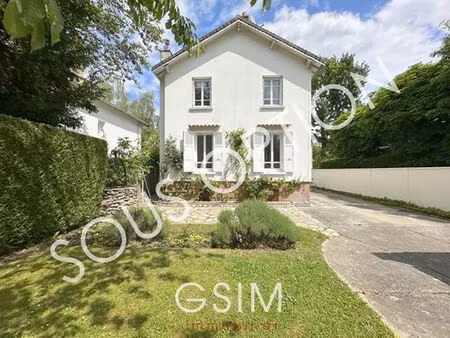 maison de 5 chambres de luxe en location à vaucresson  île-de-france