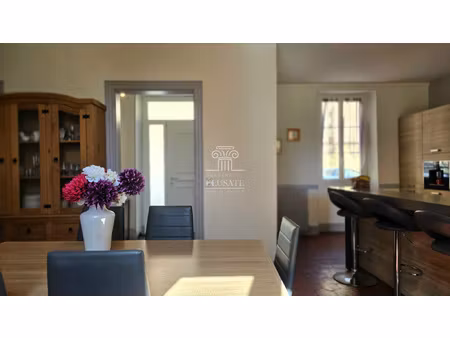 maison t7 - 181m2 au coeur d'un village avec terrain de 3500