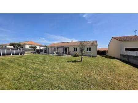 vente maison à vihiers (49310) : à vendre / 102m² vihiers