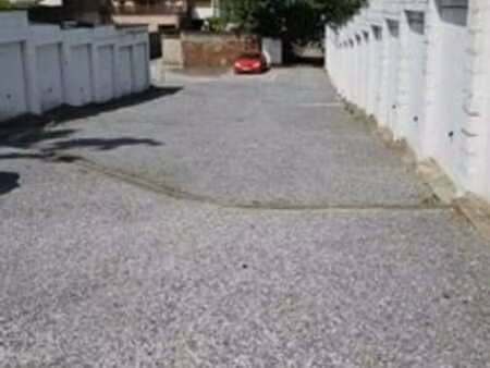 garage à louer à wavre  chaussée de louvain