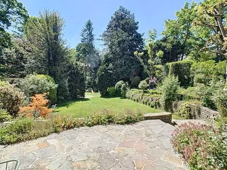 montjoie - magnifique maison 6-chambres  énorme jardin plein