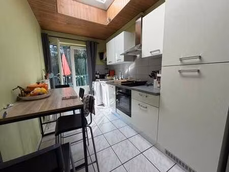 a louer: maison 3 chambres à saint-hubert.