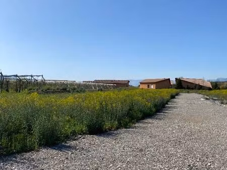 terrain constructible viabilisé à vendre