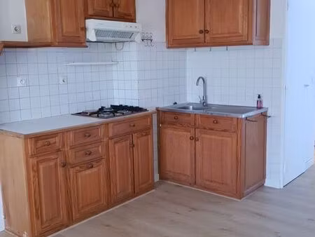 t1 bis – 27 5 m² - doutre  rue lionnaise au calme