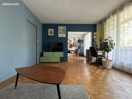 bel appartement 70m2 à neauphle-le-château