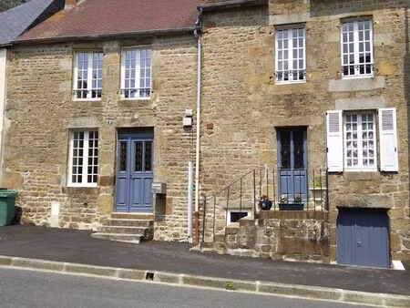 a saisir spacieuse maison de ville de 130 m²  courette