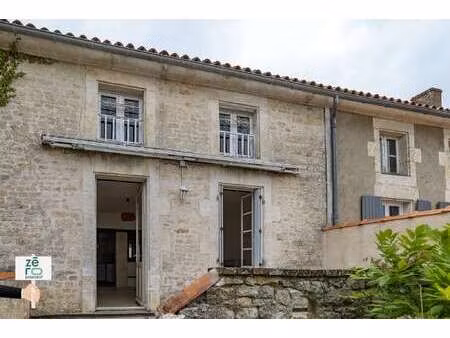 vente maison à luçon (85400) : à vendre / 200m² luçon
