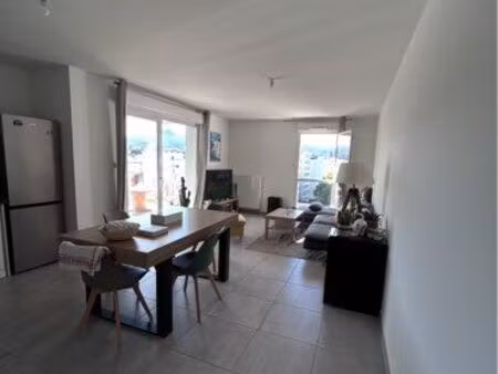 appartement t3 avec garage fermé