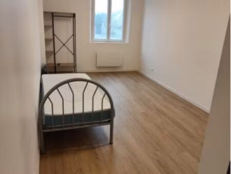 chambre meublée au mois