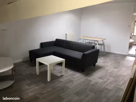 t2 rue chateauvert 38m2
