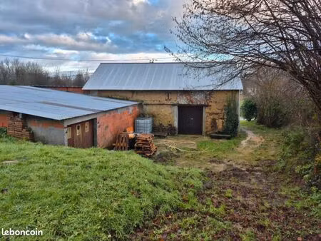 hangar+jardin 700m²