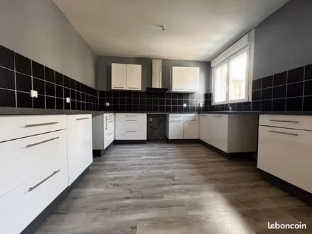 appartement 3 pièces 82 m²