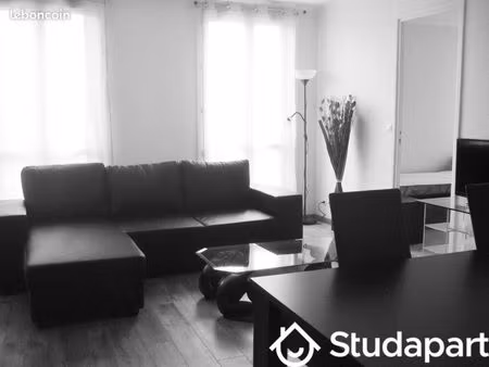 chambre 1 pièce 9 m²