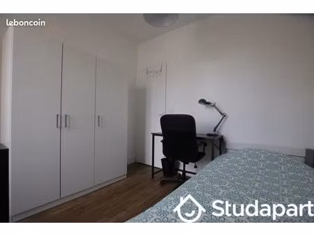chambre 1 pièce 9 m²