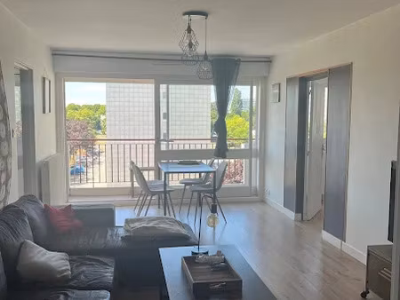 vente appartement 5 pièces 110 m² à la roche-sur-yon (85000)  218 000 €