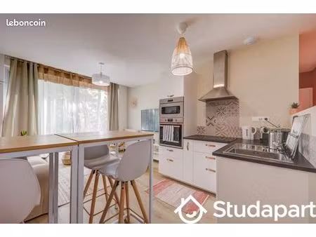 chambre 1 pièce 11 m²