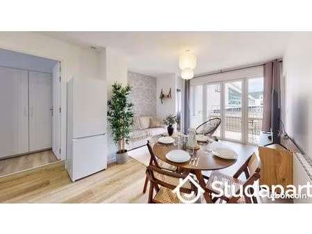chambre 1 pièce 12 m²