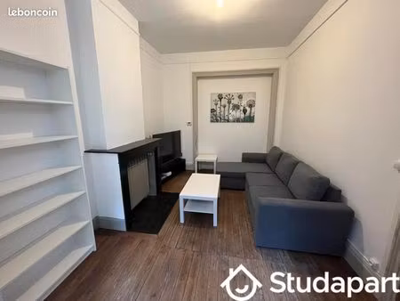 chambre 1 pièce 140 m²