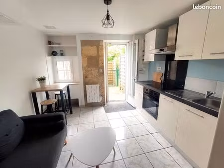 appartement meublé avec cour privative