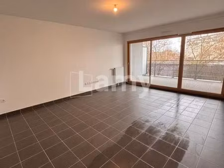 appartement 2 pièces 57 m²