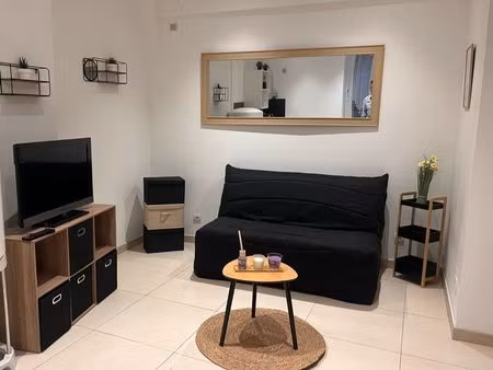 studio  cosy meublé  25 m² port de la ciotat