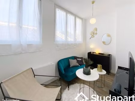 chambre 1 pièce 12 m²