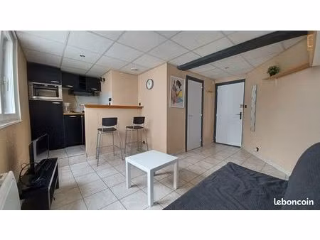 studio meublé avec parking