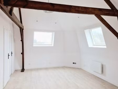 t2 + bureau 50m2 dans un immeuble de standing quartier calme proche mairie lys-lez-lannoy