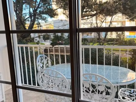 grand appartement la seyne sur mer  résidence tranquille et fermée