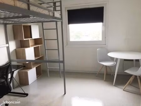 studio 1 pièce 17 m²