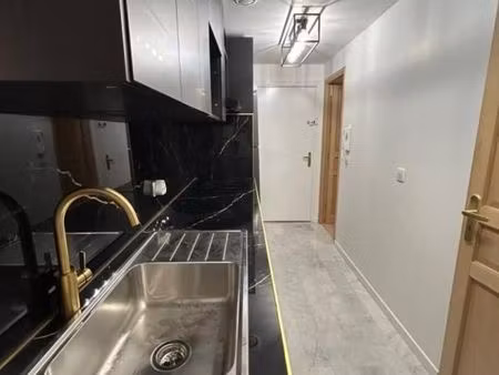 chambre 1 pièce 9 m²