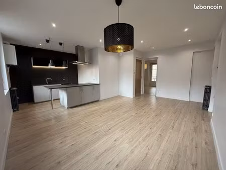 grand t2 70 m² – lumineux – proche centre – résidence calme
