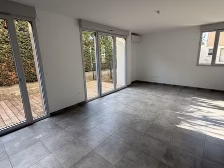 appartement 3 pièces 65 m²